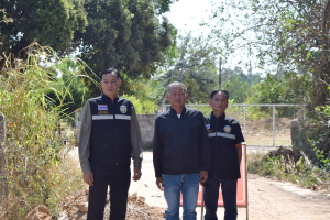 ลงพื้นที่ตรวจสอบความเรียบร้อยการดำเนินการก่อสร้างถนนคอนกรีตเสริมเหล็ก ซอยทุ่งนาคำ ช่วงที่  4  หมู่ที่ 10 บ้านโนนสมบูรณ์ ตำบลธาตุ อำเภอวารินชำราบ จังหวัดอุบลราชธานี