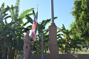 กิจกรรมเคารพธงชาติ เวลา 08.00 น. บริเวณเสาธงหน้าสำนักงานเทศบาลตำบลธาตุ