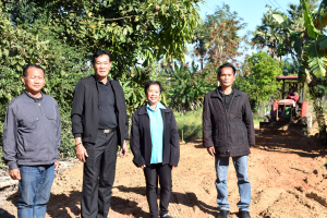 ลงพื้นที่ตรวจสอบความเรียบร้อยการดำเนินการโครงการปรับปรุงถนนดินลูกรัง สายทางบ้านหนองสองห้อง หมู่ที่ 2  ตำบลธาตุ ไป บ้านค้อหวาง ตำบลคูเมือง  อำเภอวารินชำราบ  จังหวัดอุบลราชธานี